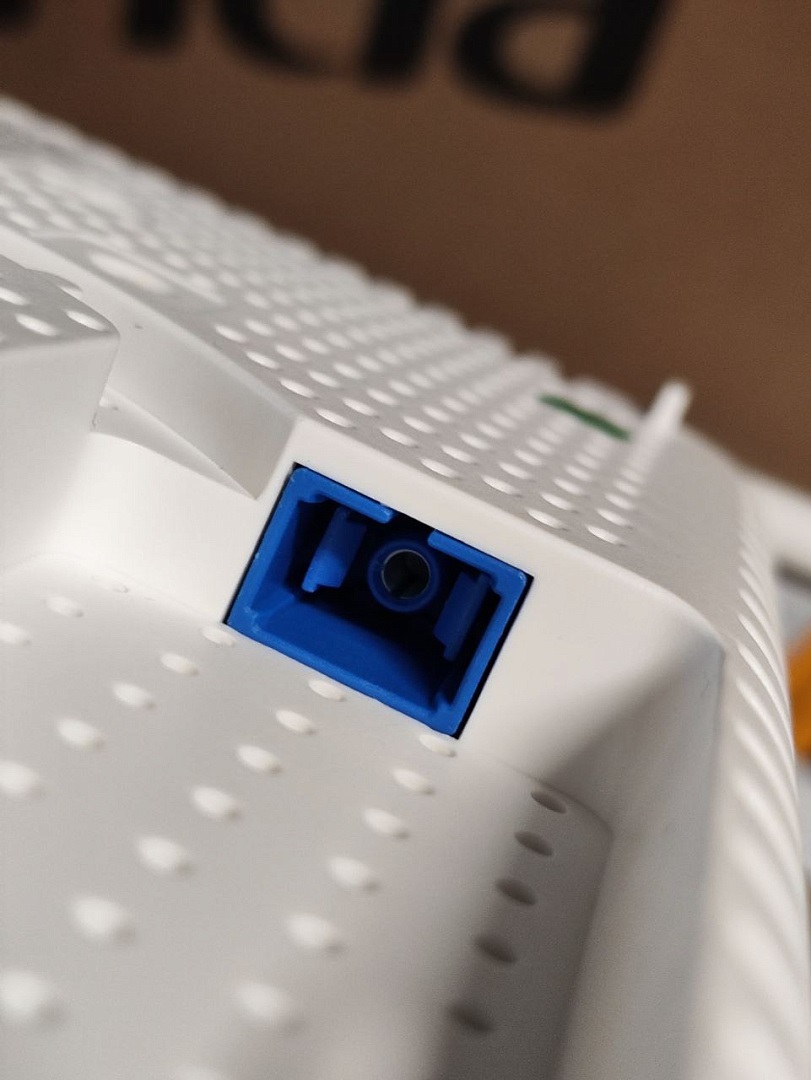 Оптичний абонентський термінал ONU Wi-Fi AC1200 xPON ONU Tenda HG10C